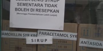 Penghentian obat sirup di Puskesmas Brambang Jombang. Foto: bacaini/syailendra