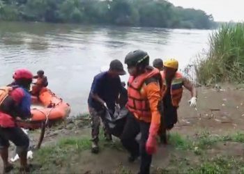 Pelajar Tenggelam di Sungai Brantas Jombang Ditemukan Tewas