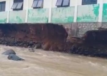 Diterjang Banjir Susulan, Gedung Sekolah di Trenggalek Rawan Ambrol