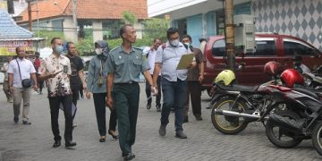 PN Tulungagung melakukan tahapan konstatering untuk memastikan data objek aset. Foto: Bacaini/Setiawan