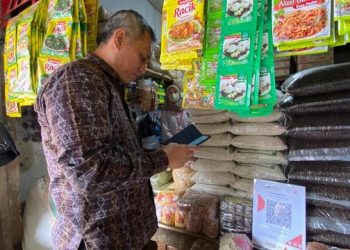 Pasar Tradisional Pamenang Pare Mulai Terapkan Transaksi Digital