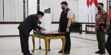 Proses pelantikan Direktur RSKK. Foto: Ist