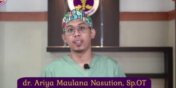 dr. Ariya Maulana Nasution, Dokter spesialis Ortopedi RSUD Gambiran Kediri. Foto: Ist