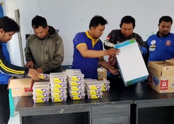 Tagana Kabupaten Kediri Kirim 150 Kilogram Pecel ke Cianjur