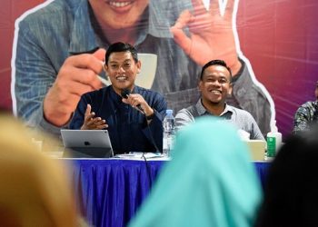 Wali Kota Kediri, Abdullah Abu Bakar saat Kopi Tahu Kelurahan Ngadirejo. Foto: Ist