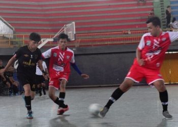 Pertandingan futsal tuli di Gor Jayabaya. Foto: Ist