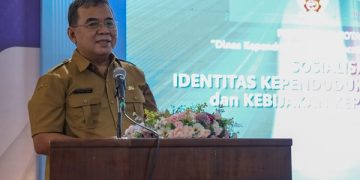 Sekda Kota Kediri saat sambutan dalam kegiatan Sosialisasi Identitas Kependudukan Digital (IKD). Foto: Ist