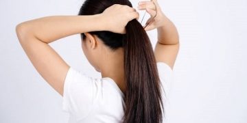 Ilustrasi menguncir rambut. Foto: Unsplash