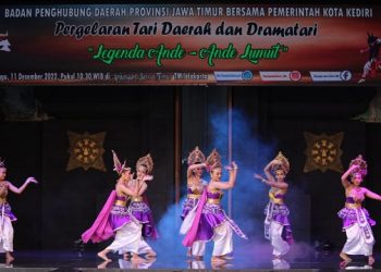 Penampilan seni tari Legenda Ande-Ande Lumut di TMII Jakarta. Foto: Ist