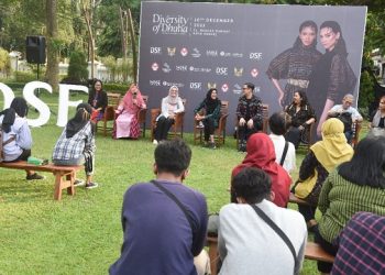 Konferensi pers Dhoho Street Fashion 7th di halaman Balai Kota Kediri. Foto: Ist