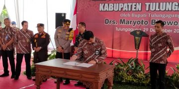 Penandatanganan MoU saat soft launching MPP Kabupaten Tulungagung. Foto: Ist