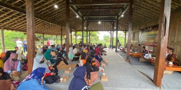 Acara Jumat Curhat di Kampung Inggris Pare. Foto: Bacaini/AK.Jatmiko