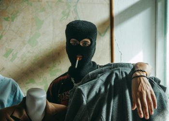 Polisi Surabaya Ancam Tembak Anggota Gangster