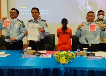 Rekrut Operator Judi Online, Wanita Asal Blitar Ditangkap