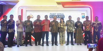 Foto bersama pada acara Pamit Kenal Kapolres Kediri Kota. Foto: Ist