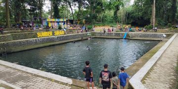 Sumber air jernih di lokasi wisata Sumber Sirah. Foto: Bacaini/AK.Jatmiko
