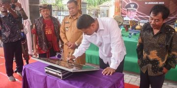 Peresmian gedung baru Kelurahan Kemasan. Foto: Ist