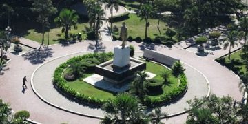Potret alun-alun Kota Kediri. Foto: sampaikanradio.wixsite.com @kediringangenin