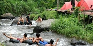 Campground Gubuk Marawati dan tubing. Foto: Bacaini/Fio