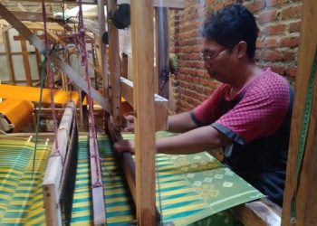 Satu-satunya Industri Tenun Ikat Tradisional di Mojokerto Masih Eksis