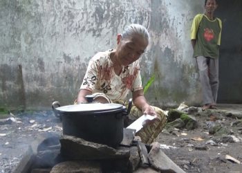 Warga Miskin di Jombang Gadaikan LPG Untuk Beli Beras