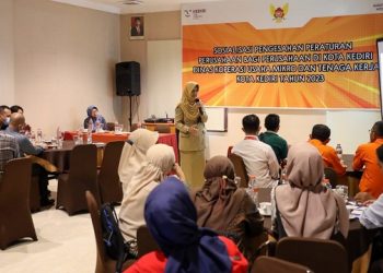 Sosialisasi Pengesahan Peraturan Perusahaan Dinkop UMTK Kota Kediri. Foto: Ist