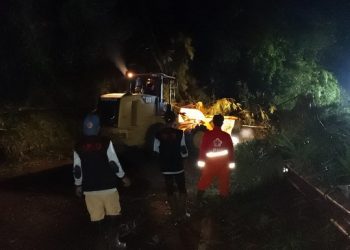 Pujon Longsor, Jalur Malang – Kediri Putus