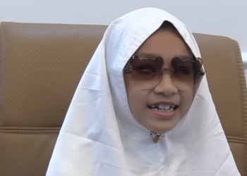 Yasmin Najma Falihah, Gadis Tuna Netra Pelantun Salawat Asgyil di Satu Abad NU