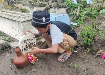 Doa Ziarah Kubur Jelang Bulan Ramadan