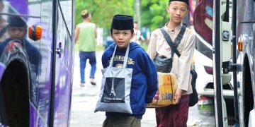 Santri Ponpes Lirboyo Kediri bersiap mudik. Foto: Dok. Gus Muid