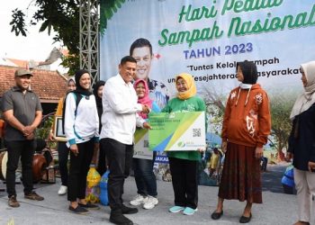 Wali Kota Kediri Ajak Masyarakat Kurangi Produksi Sampah