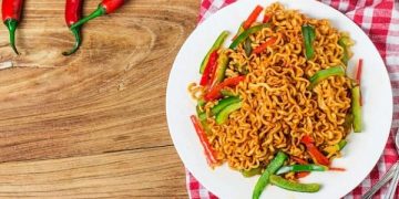Ilustrasi mie goreng instan. Foto: Freepick