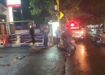 Sekeluarga Tercebur Sungai, 2 Anak Hanyut Tak Tertolong