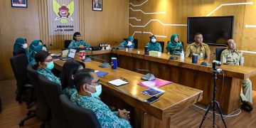 Kegiatan pemaparan pelaksanaan PHBS secara daring. Foto: Ist