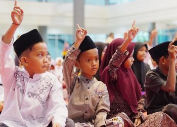 Anak-anak yatim peserta Ramadhan Berbagi di Convention Hall SLG. Foto: Ist
