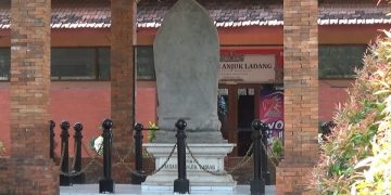 Replika Prasasti Anjuk Ladang di Museum Anjuk Ladang Nganjuk. Foto: Bacaini/Asep Bahar