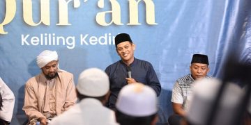Wali Kota Kediri, Abdullah Abu Bakar di Masjid Auliya' Kota Kediri. Foto: Ist
