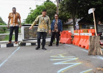 Wali Kota Kediri Cek Perbaikan Jembatan di Bujel dan Mojoroto