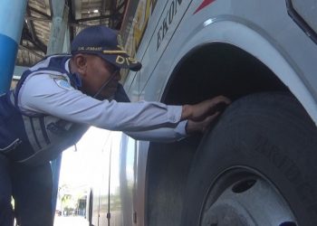 Bahaya, Bus Angkutan Lebaran Terpergok Pakai Ban Rekondisi