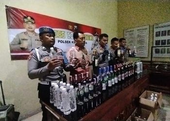Akan Diedarkan ke Kafe, Ratusan Botol Miras Diamankan Polisi