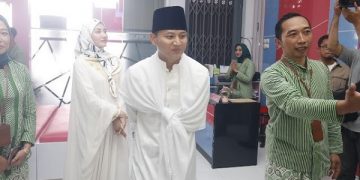 Bupati Arifin di Kantor BPR Jwalita yang baru diresmikan. Foto: Ist