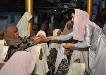 Novita Hardini saat hadiri kegiatan Safari Ramadan. Foto: Ist