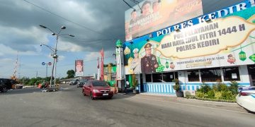 Situasi arus mudik di Simpang Mengkreng. Foto: Bacaini/Wahyu