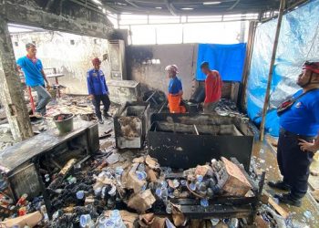 Usai Layani Pembeli, POM Mini Milik Warga Trenggalek Kebakaran