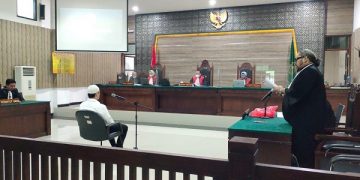 Sidang pledoi kasus KDRT Ferry Irawan di PN Kota Kediri. Foto: Bacaini/AK.Jatmiko