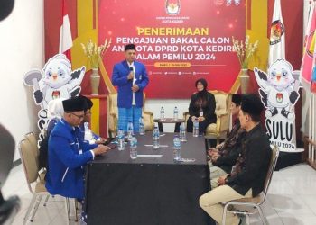 Sesuai Nomor Urut, PAN Kota Kediri Resmi Daftarkan Bacaleg