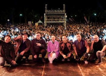 Padi Reborn Tutup Konser Semarak Budaya dengan Begitu Indah