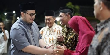 Mas Dhito saat halalbihalal bersama warga lingkungan Budaya Cipta. Foto: Ist