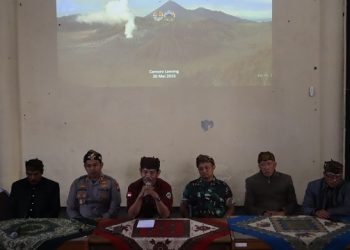 Hilang Jelang Kasada, Arca Ganesha Jatuh ke Kawah Bromo