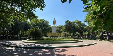 Patung Mayor Bismo, ikon Alun-alun Kota Kediri. Foto: Ist